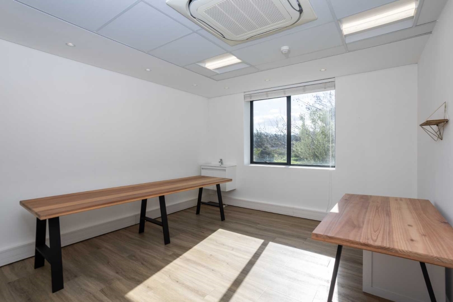 To Let commercial Property for Rent in Val De Vie Estate Western Cape